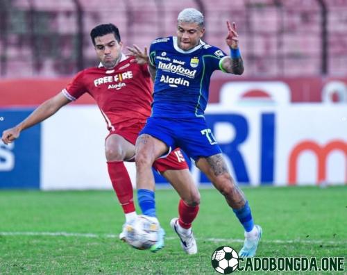 soi kèo Persis Solo vs Persib Bandung